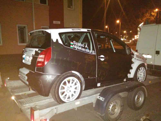 Autódekoráció, gépjármű dekorációs megoldást kínálunk kül- és beltérre egyaránt, akár helyszíni felméréssel, szereléssel is: cégtáblák, kirakat, reklámtábla, jármű dekoráció, ponyva…