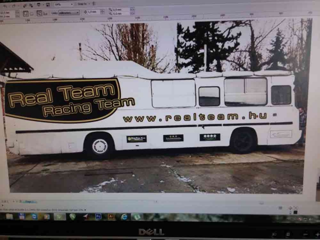 Autó reklámfelirat, reklámautó debrecen