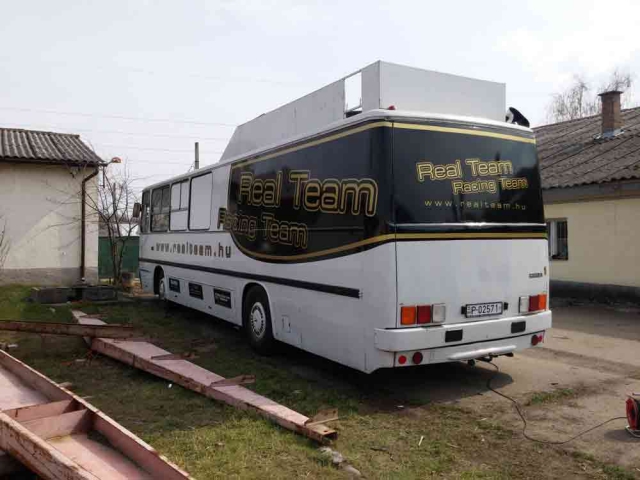 Autó reklámfelirat, reklámautó debrecen