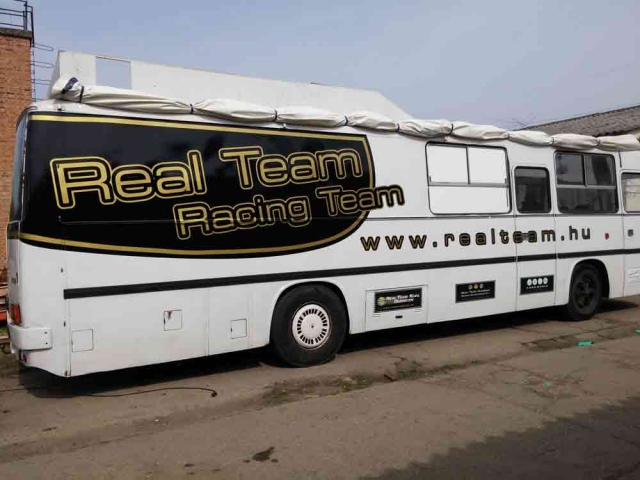 Autó reklámfelirat, reklámautó debrecen