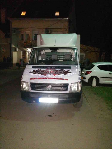 Autó fóliázás, autó reklámfóliázás debrecen