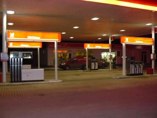 Világító Reklámtábla készítés debrecen, Világító Reklámtábla készítés debrecen,