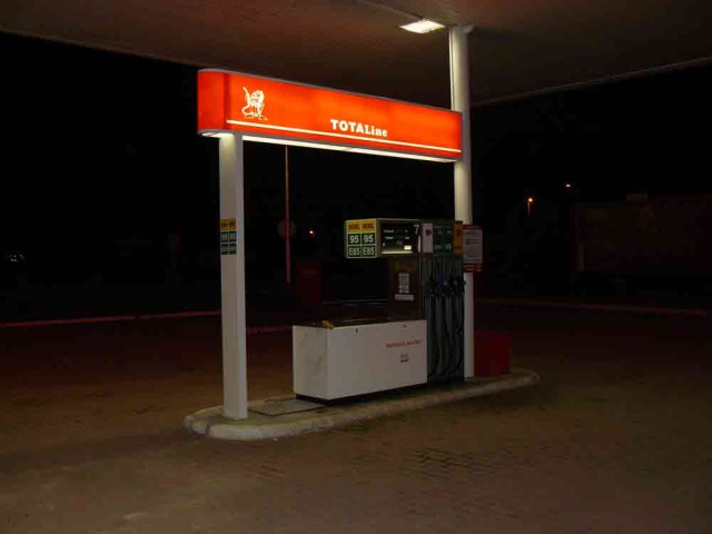 Világító Reklámtábla készítés debrecen, Világító Reklámtábla készítés debrecen,