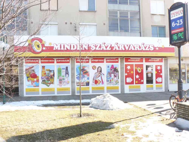 Hajdúszoboszló kirakat és ablak dekoráció készítés