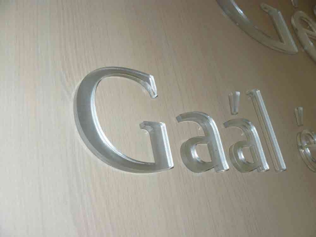 Debrecen üzlet dekoráció készítés